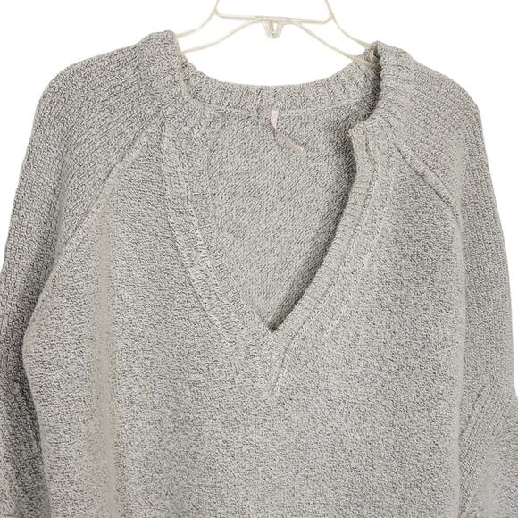 Free People Sweater Lovely Lines Bell Sleeve Gray V-Neck Sz XS - Picture 6 of 15